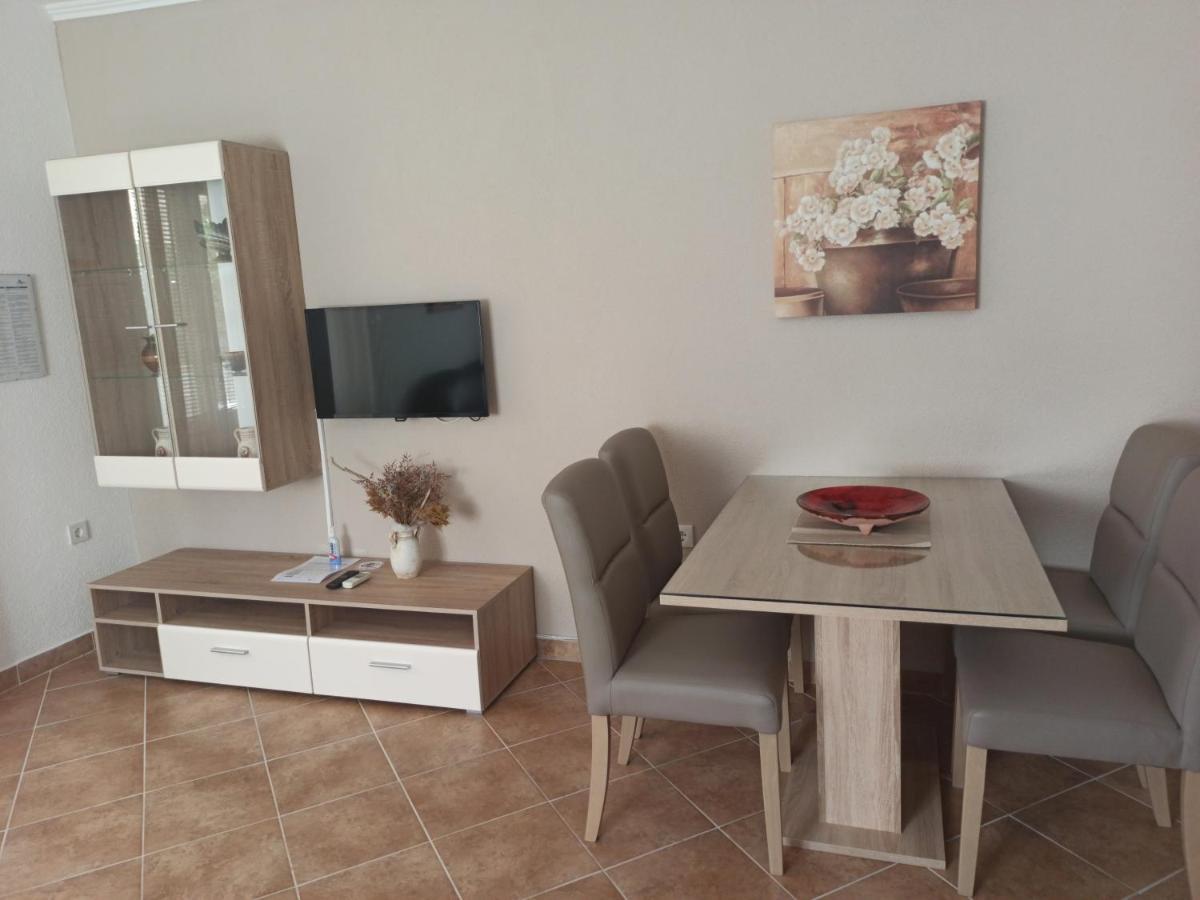 Apartmani Vesna Кърк Екстериор снимка