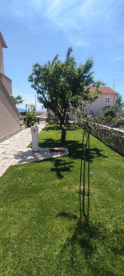 Apartmani Vesna Кърк Екстериор снимка